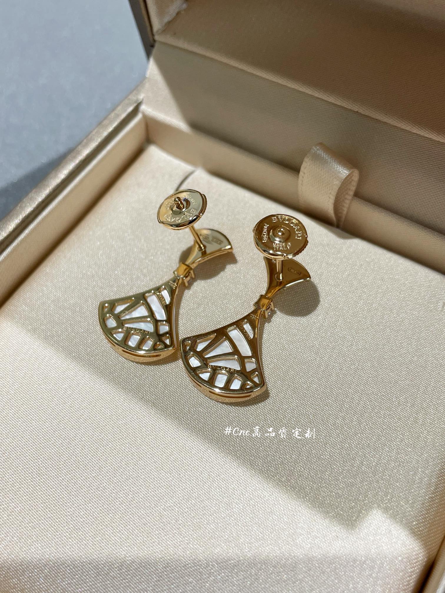 [Vicky]DREAM MOP 1 DIAMOND EARRINGS