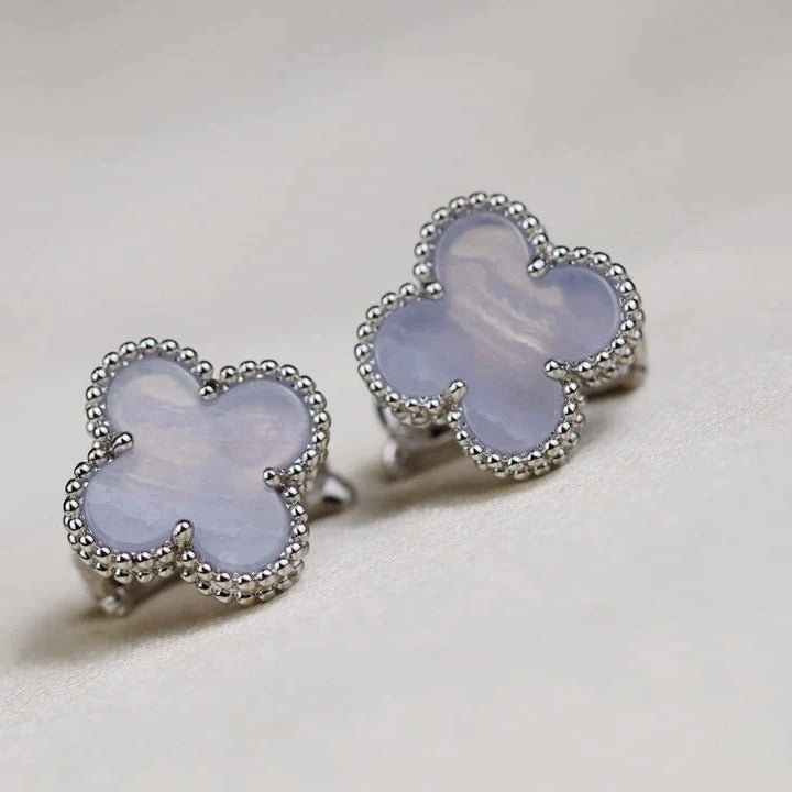 [Vicky]CLOVER MEDIUM 1 MOTIFS  WHITE MOP EARRINGS SILVER