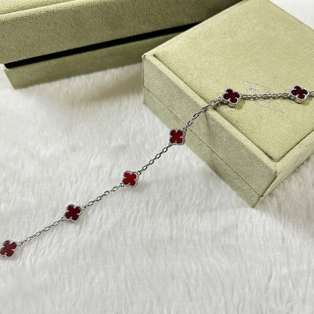 [Vicky]CLOVER 6 MOTIF RED AGATE BRACELET