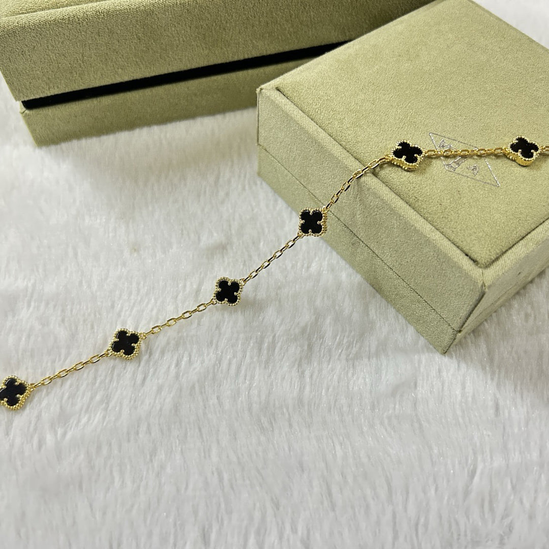 [Vicky]CLOVER 6 MOTIF  ONYXS BRACELET
