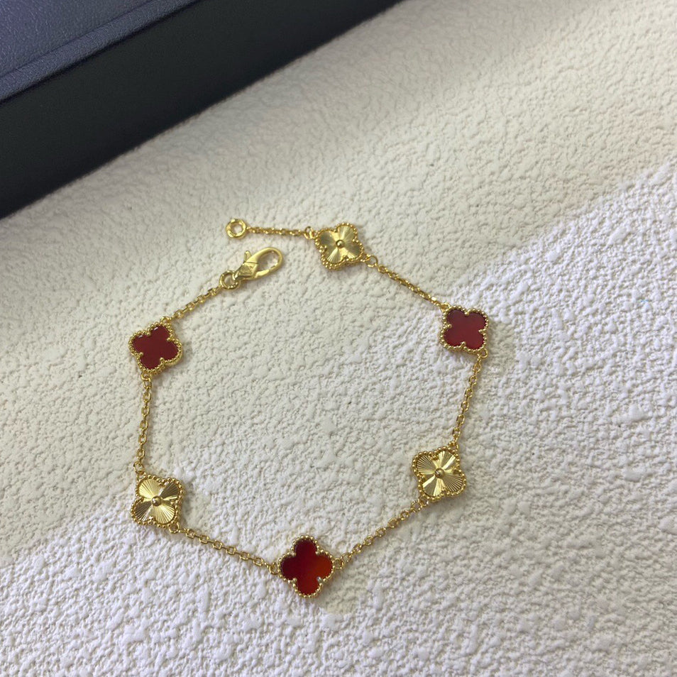 [Vicky]CLOVER 6 MOTIF RED AGATE LASER BRACELET