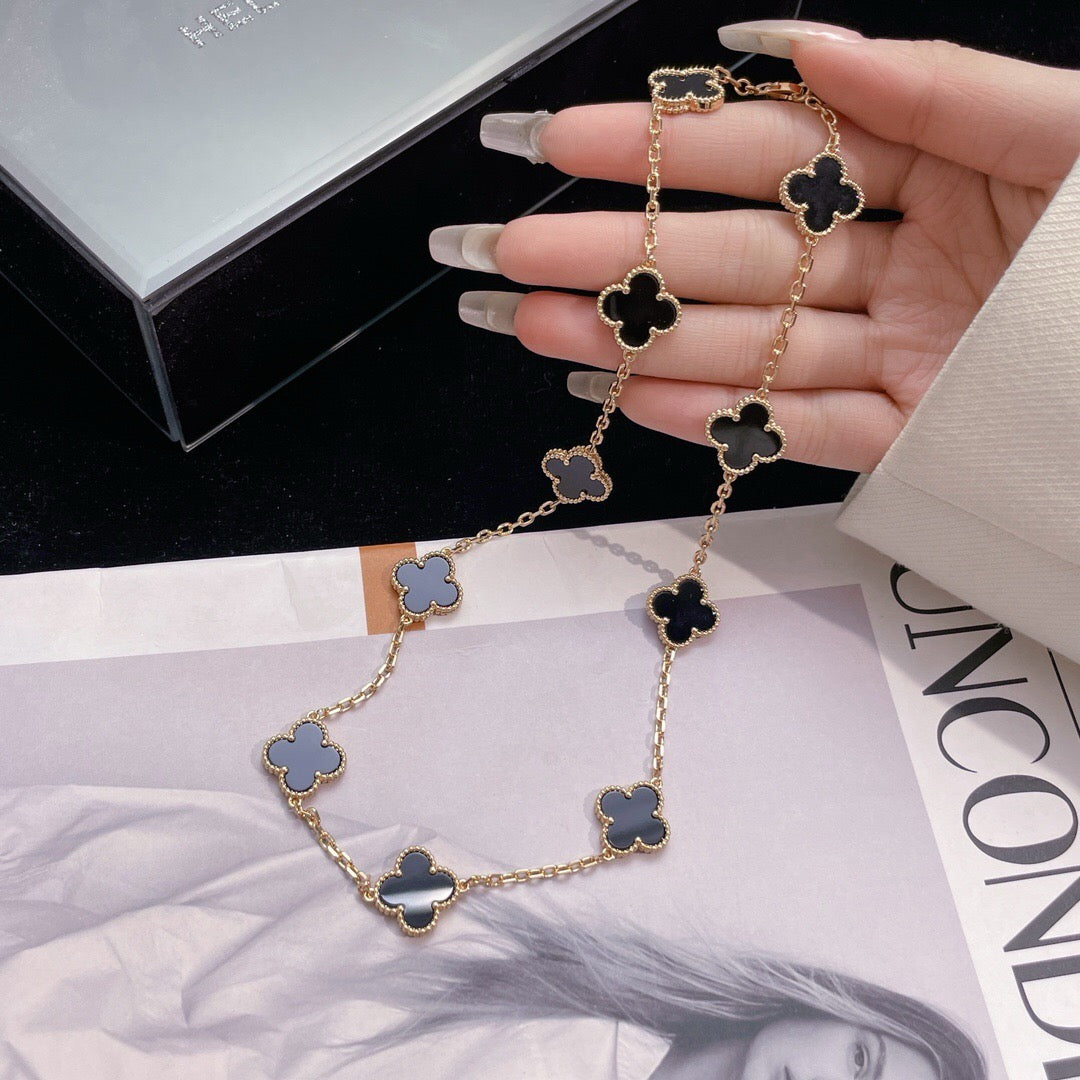 [Vicky]CLOVER 10 MOTIFS ONYX NECKLACE