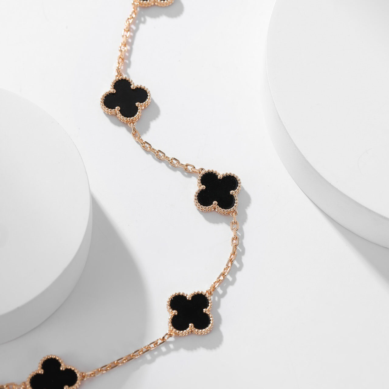 [Vicky]CLOVER 10 MOTIFS ONYX NECKLACE