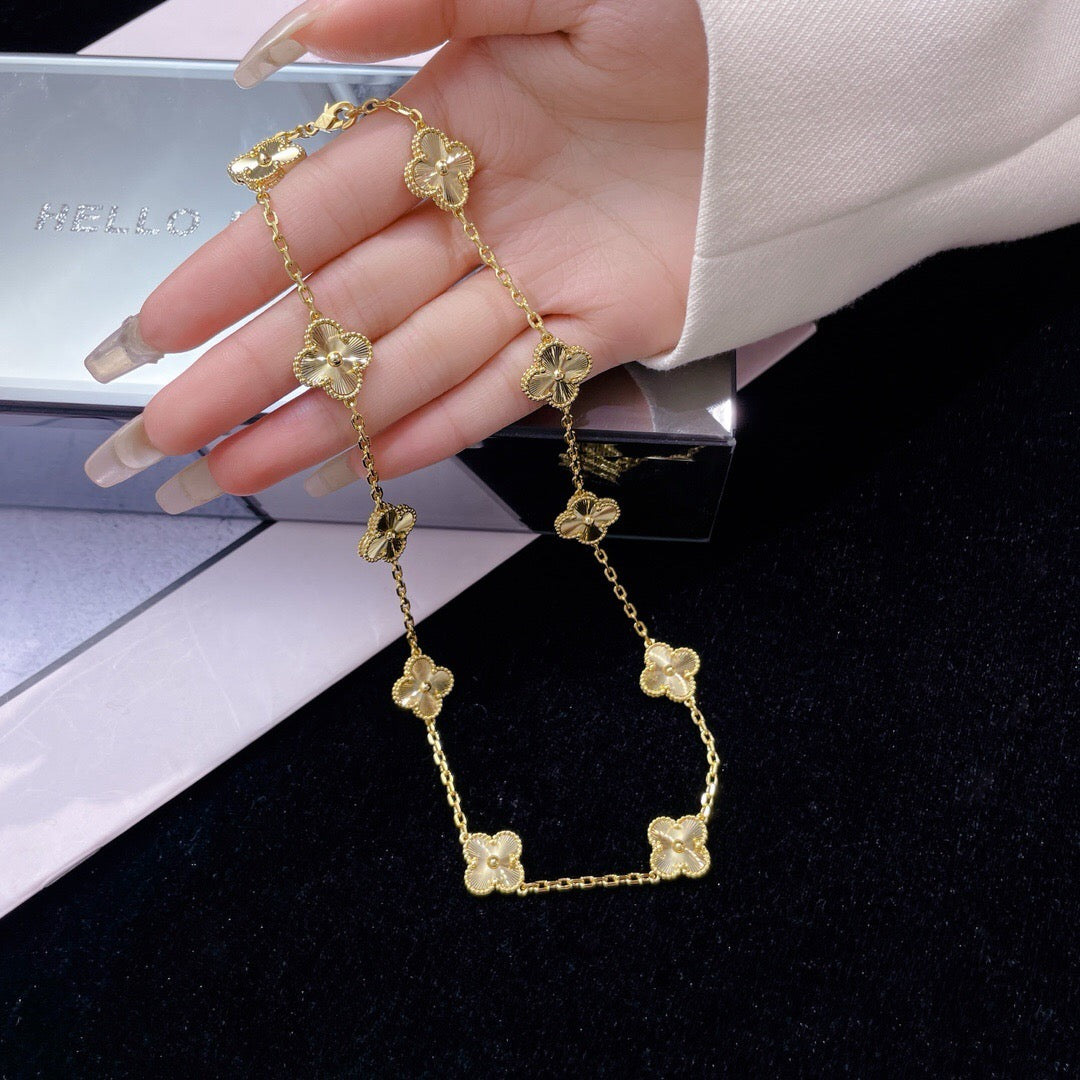 [Vicky]CLOVER 10 MOTIFS LASER NECKLACE