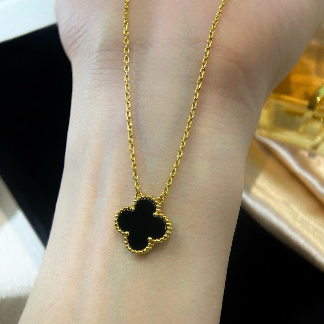 [Vicky]CLOVER 15MM BLACK ONYX SINGLE FLOWER NECKLACE