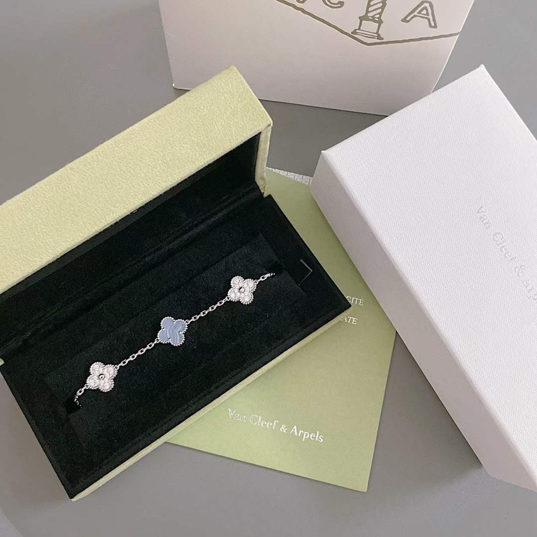 [Vicky]CLOVER  5 MOTIF DIAMOND PURPLE CHALCEDONY BRACELET SILVER