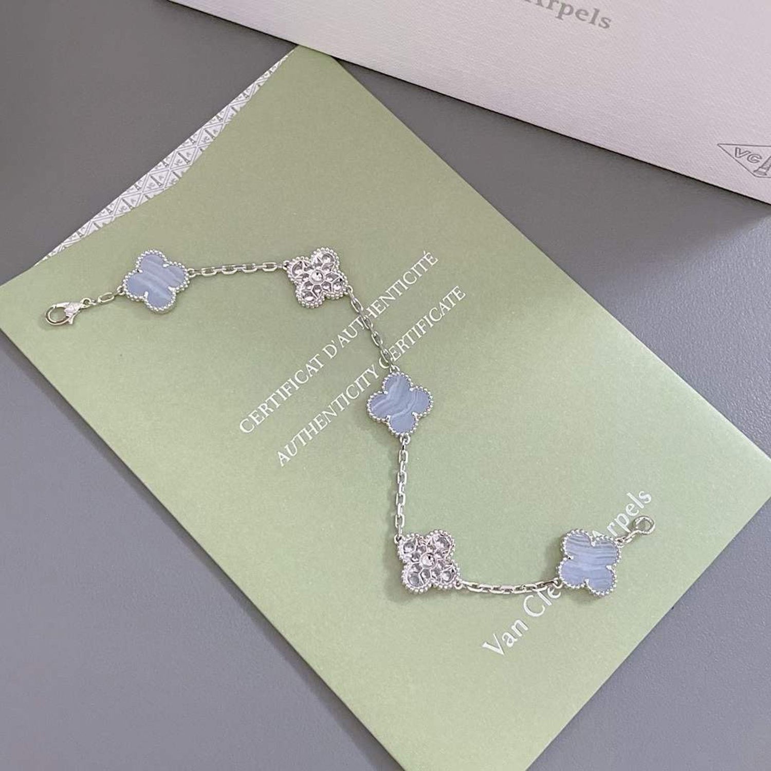 [Vicky]CLOVER  5 MOTIF DIAMOND PURPLE CHALCEDONY BRACELET SILVER