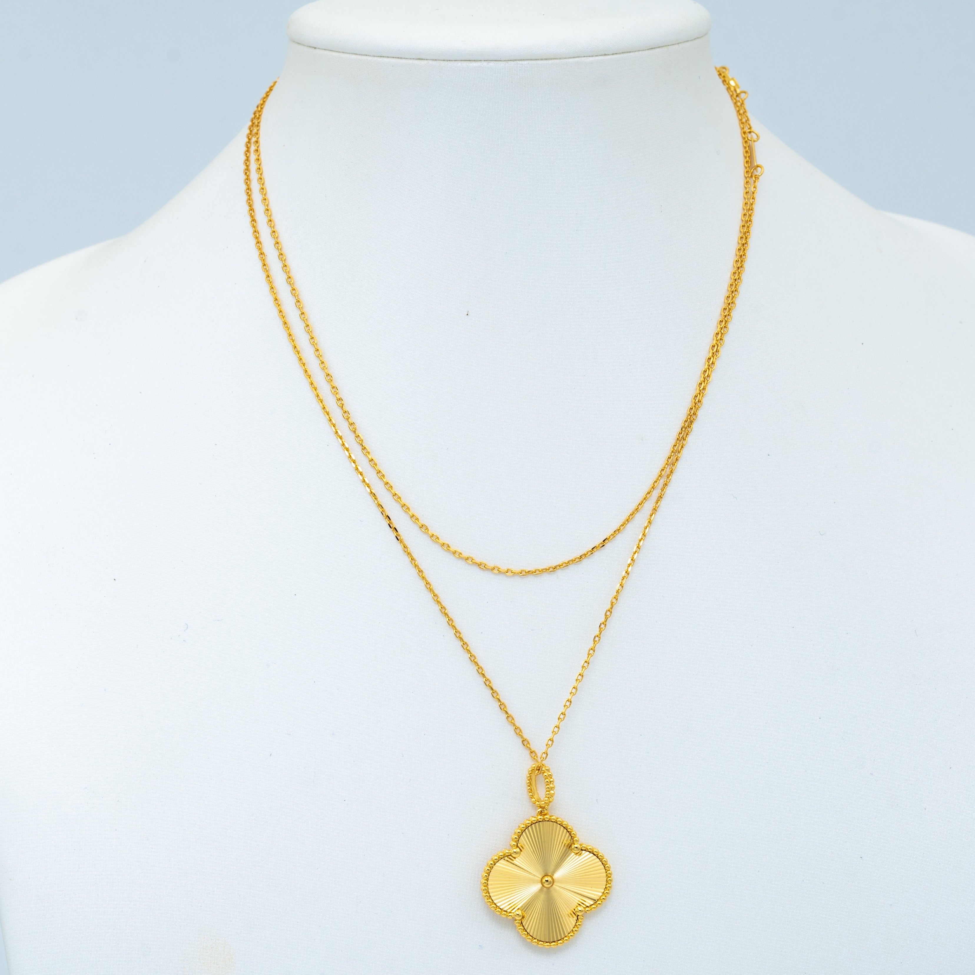 [Vicky]CLOVER 25MM PEDANT NECKLACE GOLD