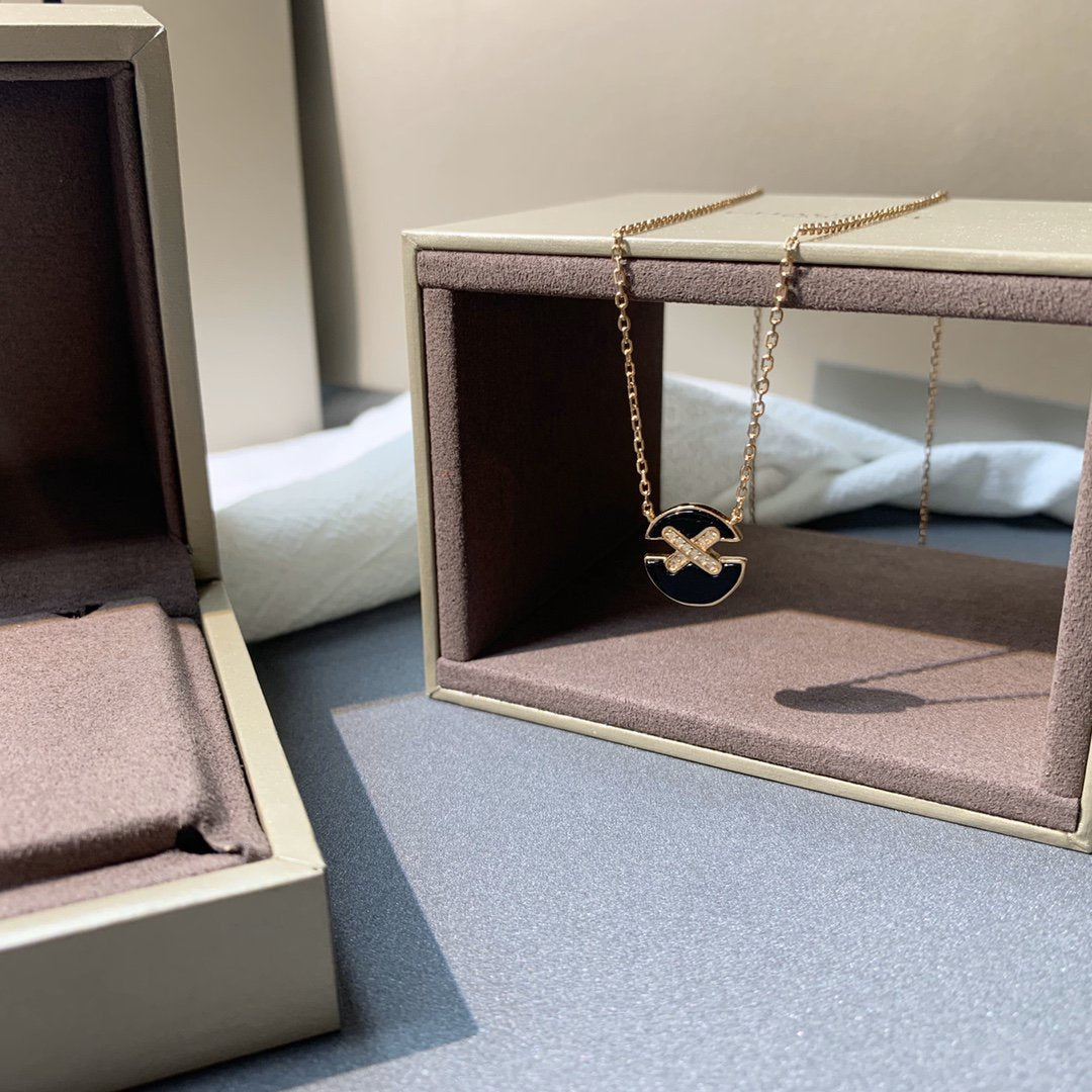 [Vicky]JEUX DE PINK GOLD DIAMOND NECKLACE