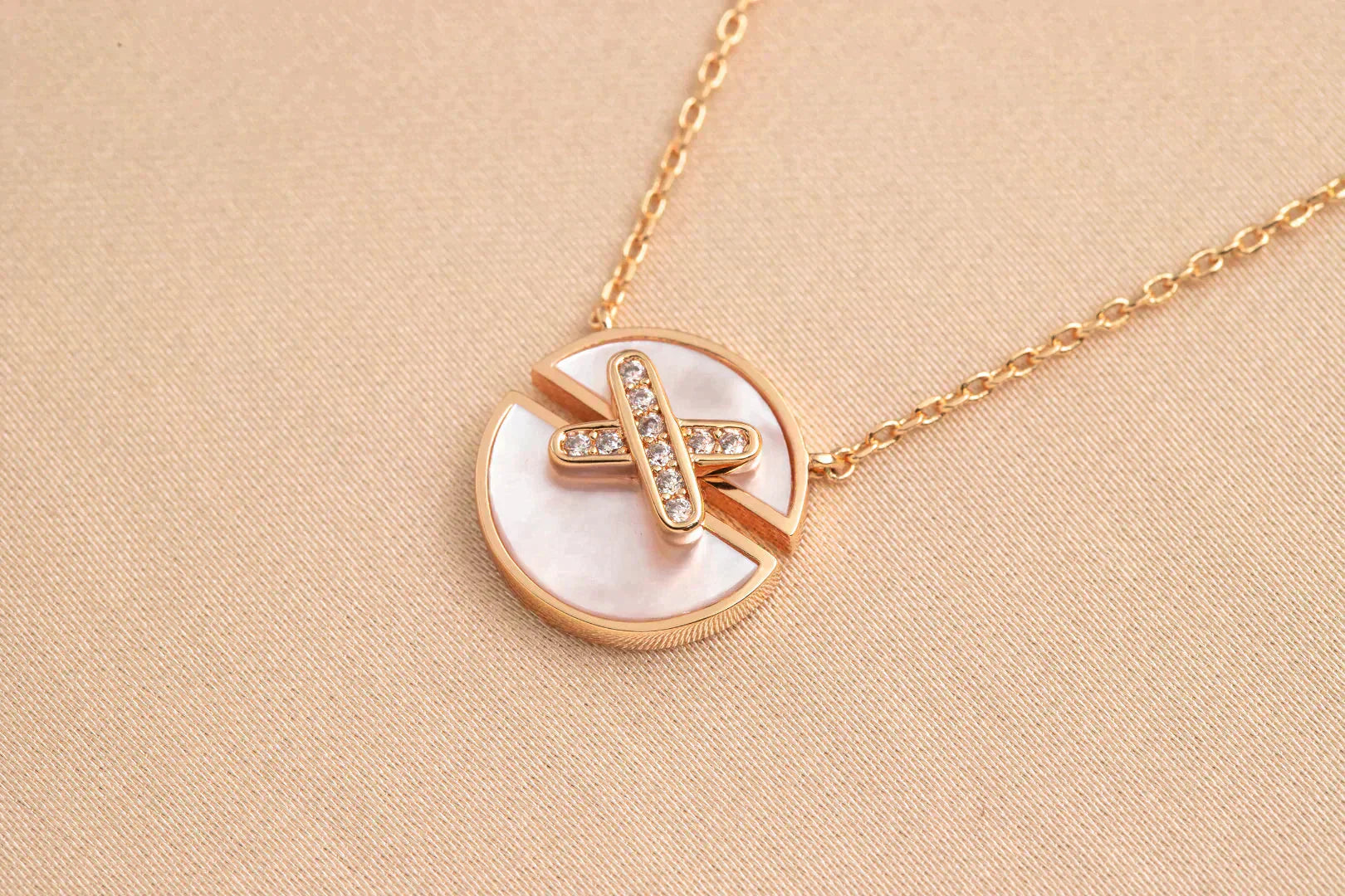 [Vicky]JEUX DE ROSE GOLD DIAMOND NECKLACE