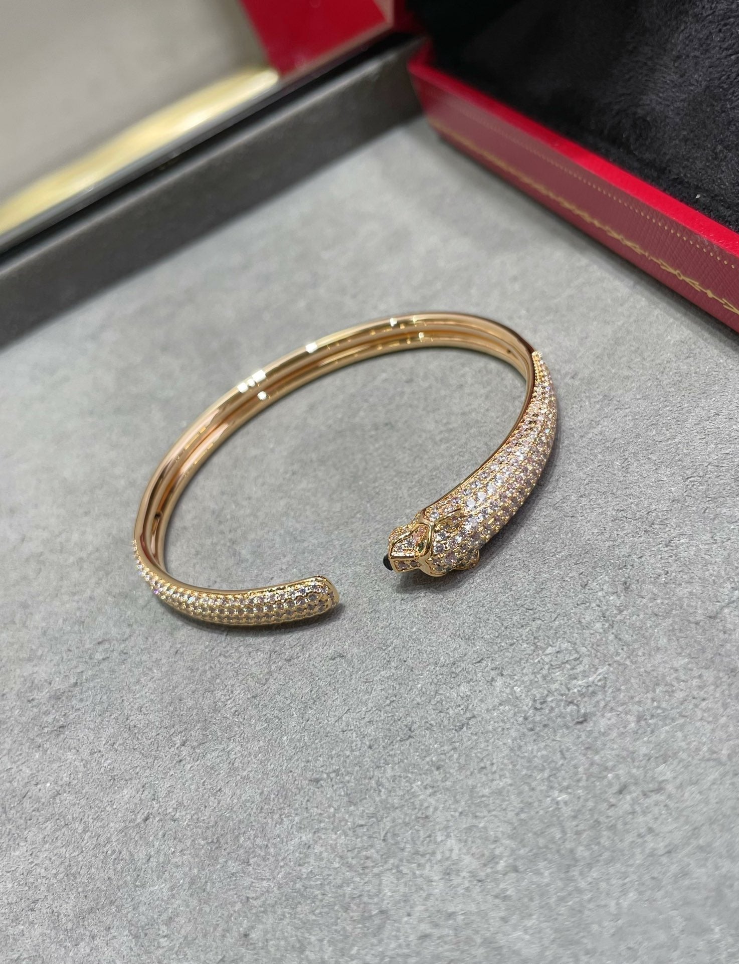 [Vicky]PANTHERE FULL DIAMOND OPEN BRACELET